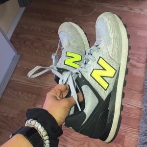 New Balance Women’s Sneaker Size 7